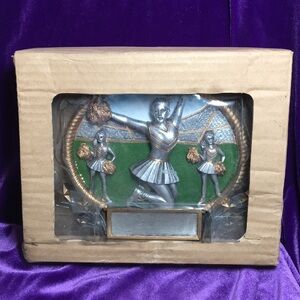 Marco 3D Small Oval Cheerleader Resin plaque